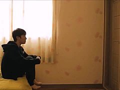 Κορεάτισσα καλλονή γίνεται άτακτη σε ένα βίντεο με ατμό