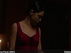 Topless beroemdheden Rosa Salazar in naaktfilmscènes