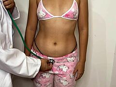 Gadis remaja yang polos dikuasai oleh dokter yang kinki