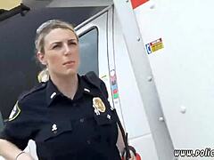 Βίντεο υψηλής ευκρίνειας της αστυνομίας που ψαρεύει σε ένα ψεύτικο ταξί