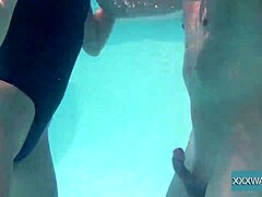 Pod vodou