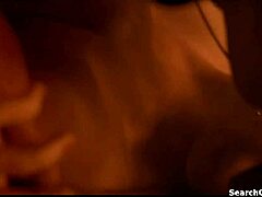Велике сисе и врућа сцена у топлесу са Роуз Мекгован у овом порно видеу славних