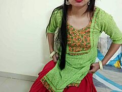 Ein indisches Teenager-Mädchen wird von ihrem Schwager in HD-Video zerrissen